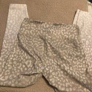 Old Navy Cheetah Ombre Leggings - Size M